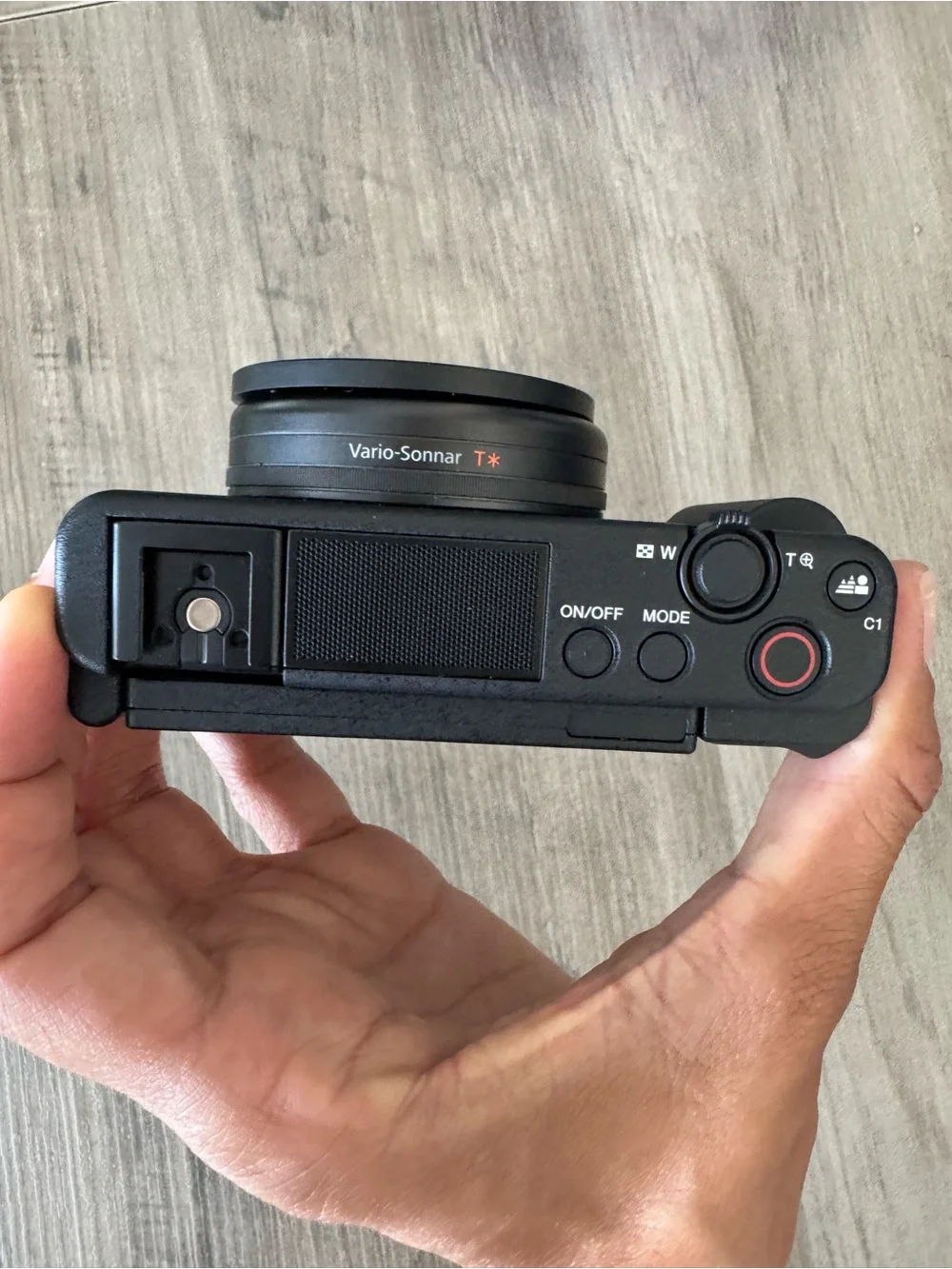 Sony ZV-1 Digital Vlogging Camera, Accessory Kit with Purple Carrying Case